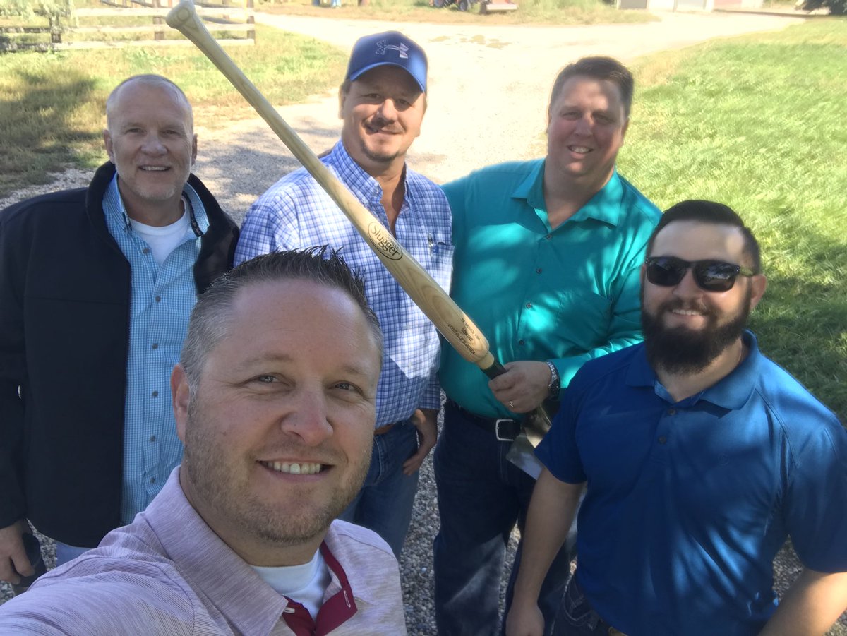 rmspark_co's tweet photo. The RMSP crew and the 4SQMS team checking out the site on a beautiful Colorado day. October is going to be a very exciting month! @4sqms https://t.co/zfkAAi4U3T