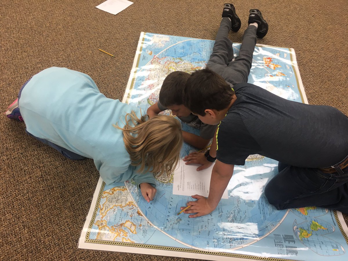 mrwallacemms's tweet photo. 5th Gr is using latitude and longitude to find the absolute location of places! https://t.co/OaCcn3npLO