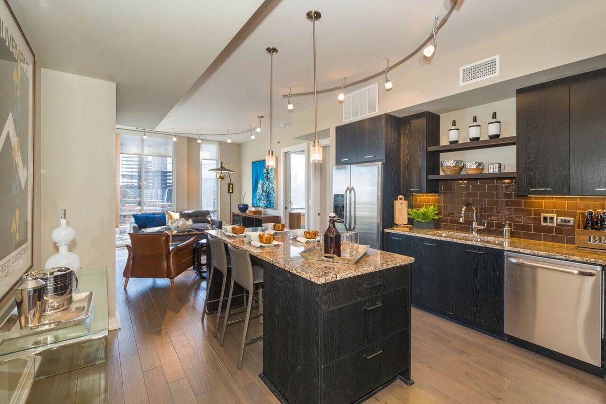 We're setting a new standard of luxury living. #SoarWithTheConfluence #TGIF

theconfluencedenver.com