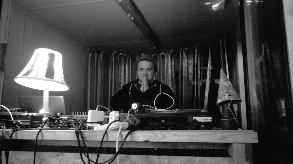 We've got the Allen Hogan setting up for our cider making &amp; guided tasting. Also @dr_brainless of <a href="/DUGA__3/">DUGA 3</a> providing the tunes. Join us.