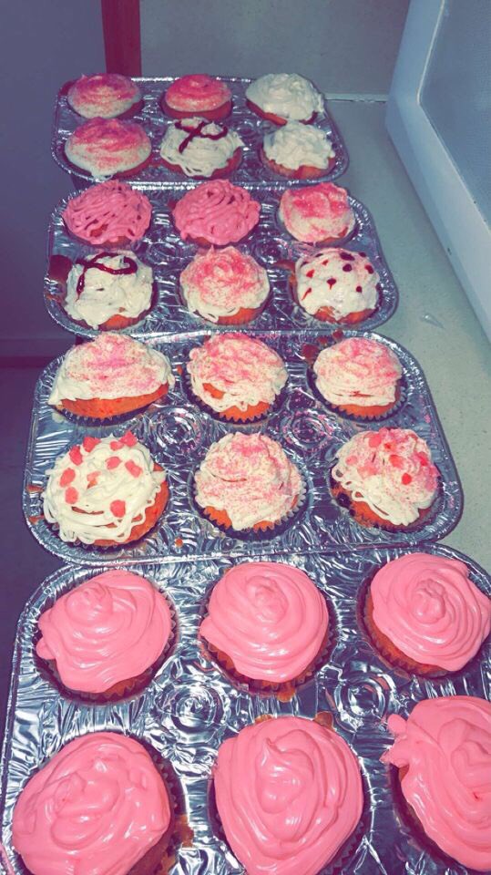 soUN_usual's tweet photo. #RVA!!! Come out today for First Friday’s and support @feed_streetsrva #WeGotSnacks #ShirtsToo #BreastCancerAwreness #SeePink https://t.co/gurxeIByE4
