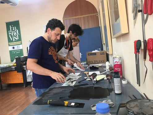 İstanbul'un yeniden yorumlandığı Engravist sergisi Trump Art Gallery'de!!! goo.gl/JVkNps <a href="/engravist/">Engravist</a> <a href="/lutfukaplanoglu/">luka</a> #engravist