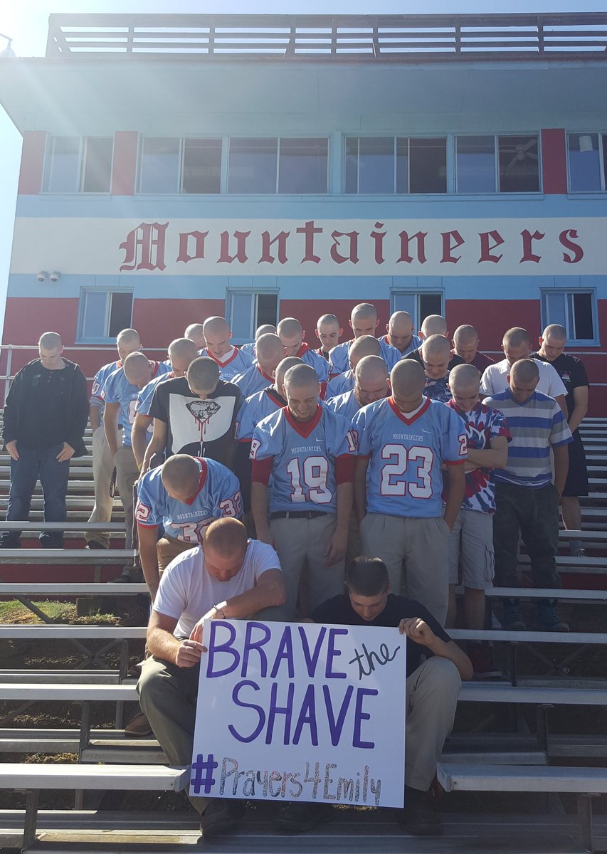 AHSPhotogs's tweet photo. Mountaineers are family. #bravetheshave #prayersforemily https://t.co/PsW5HSRLaw
