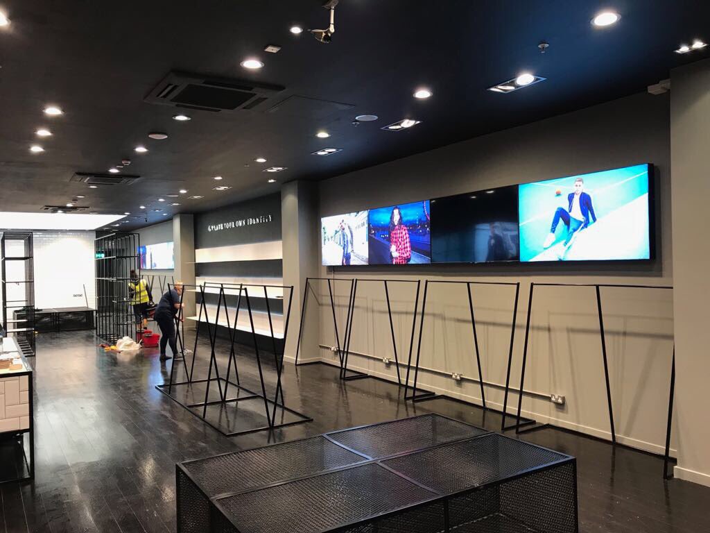 rossworswick's tweet image. The Wait Is Almost Over...
@TheCouture_Club X @intuTrafford