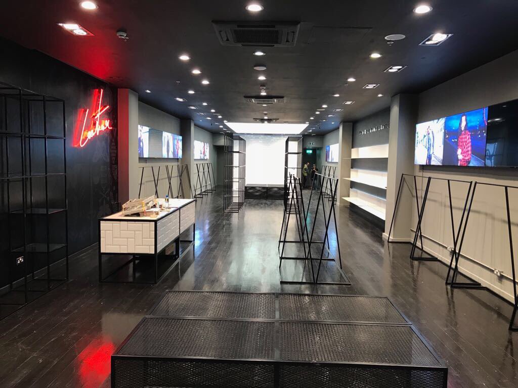 rossworswick's tweet image. The Wait Is Almost Over...
@TheCouture_Club X @intuTrafford