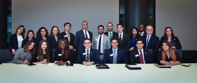 FIUBusiness's tweet photo. Eric Maldonado, #FIUBusiness alum and Managing Director, Sales at IHS Markit hosts Global Scholars in NYC @FIUalumni https://t.co/4wEgR8auzS