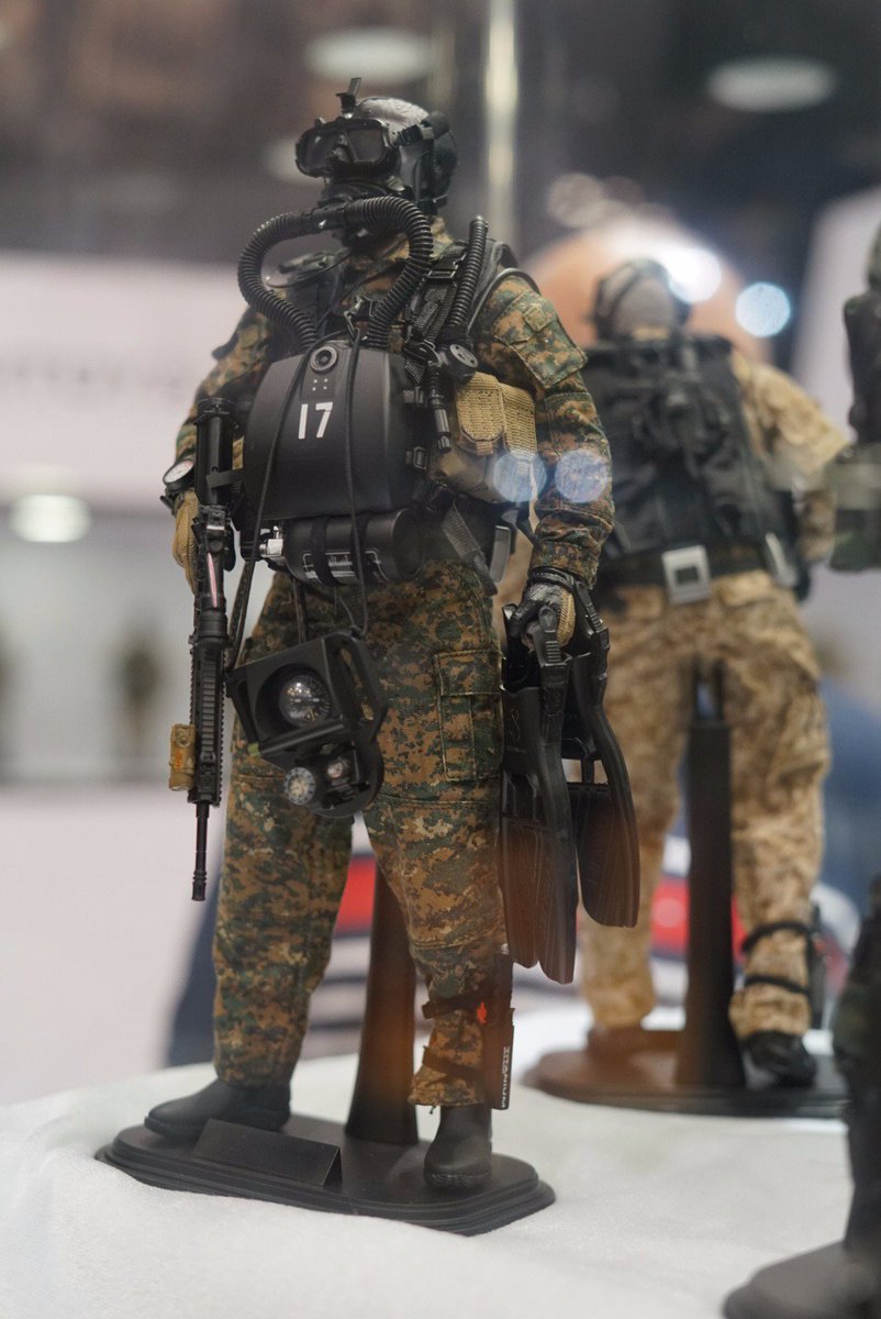 damtoys's tweet photo. USMC Force recon combat diver #SHCC2017 (Prototypes displayed, not final products). https://t.co/gFnXdJsTJG
