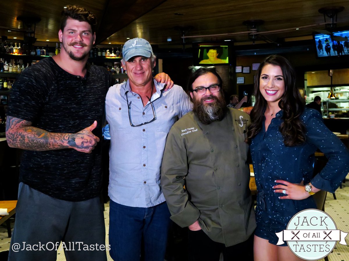 Lights, camera, action 🎬
Tomorrow morning we're featured on Destination America's Jack of All Tastes with Jackie Long - Titans Offensive Lineman, Taylor Lewan, shows off his Southern favorites - don't miss out, tune in at 9am EST. 
#jackofalltastes