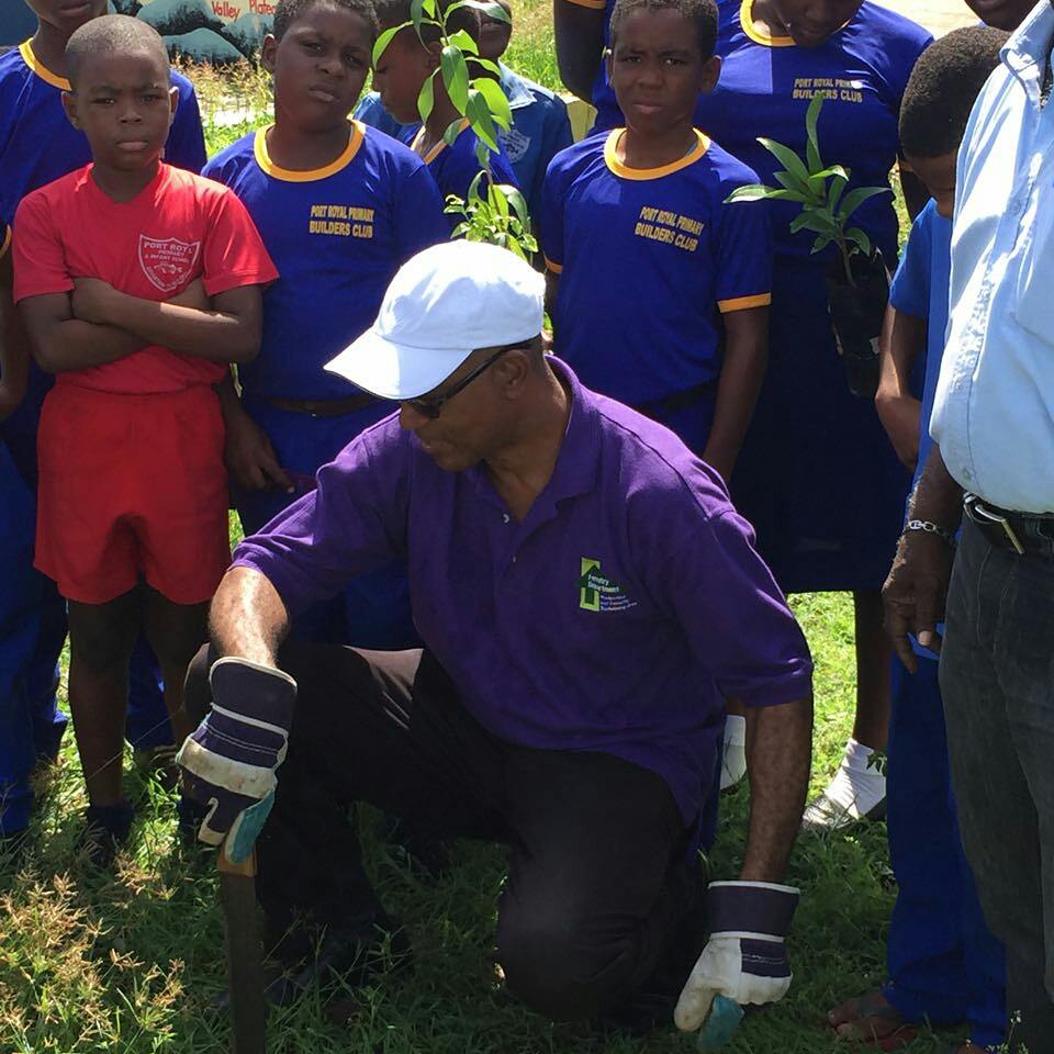ForestryDeptJa's tweet photo. Kiwanis Club of Eastern Kingston &amp; Port Royal &amp; their sponsored club, Port Royal Builders' #NTPD2017 activity @ Port Royal Primary &amp; Infant. https://t.co/WReC5Vhenk