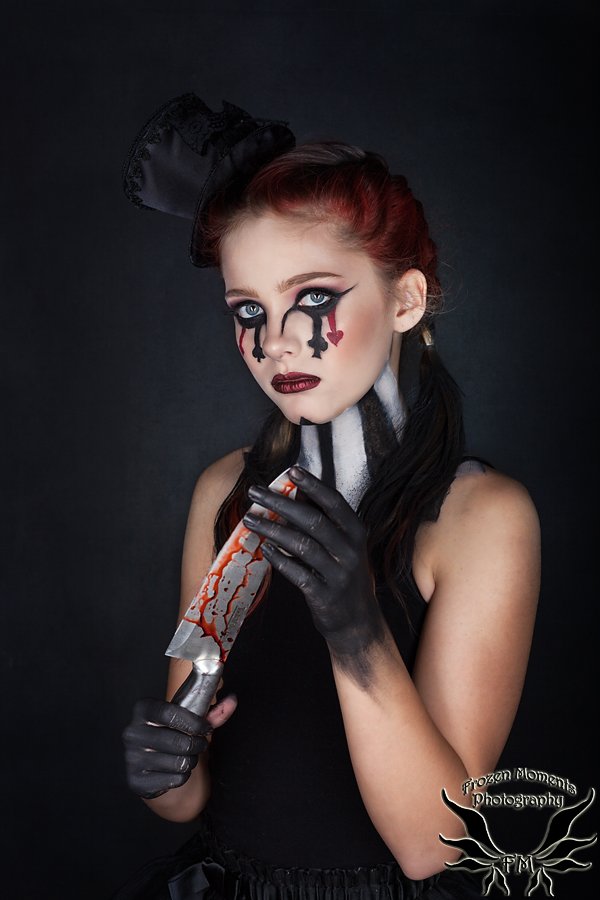 James_at_Frozen's tweet photo. Halloween Portrait season is in full swing. Contact Frozen Moments Photography to reserve your spot today! info@frmoments.com https://t.co/VajDqRqwt7