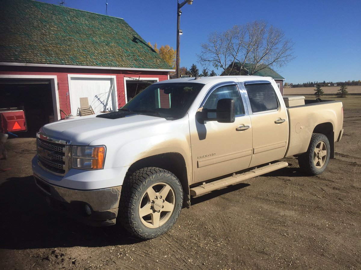AgroNorm's tweet photo. Foam it Friday! Ladies best clean gift you can give! @SchippersCanada #doyouevenfoambros https://t.co/9U1VxPG7qX