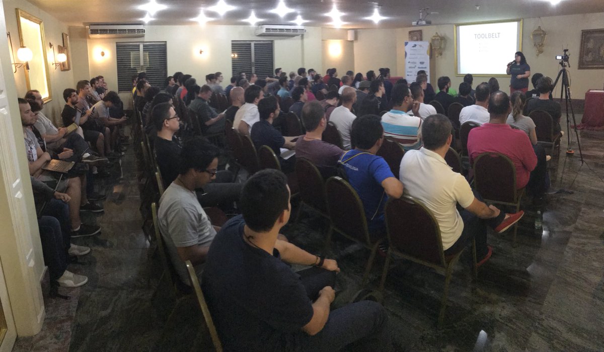 SejaStone's tweet image. Redes Neurais na #pybr13 com a @__biancarosa! #uaipython