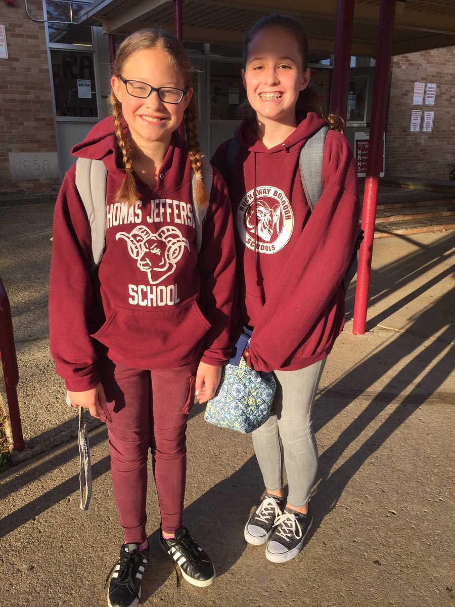 PrincipalTJ's tweet photo. School Spirit caps off a great Week of Respect! #RAMSrespect @PhyllisAlpaugh @LincolnSchoolRB @JamieArgenz https://t.co/ggwdrLugrr