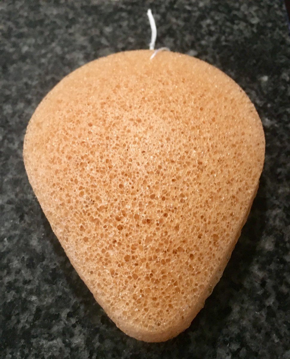 HiTechchic's tweet photo. New Post on @DewPuff #SevenDayChallenge using the #AsianClaySponge: https://t.co/KnX2jRX73C. @nrpena #DewPuff #FacialSponge https://t.co/16qMPwNYoI