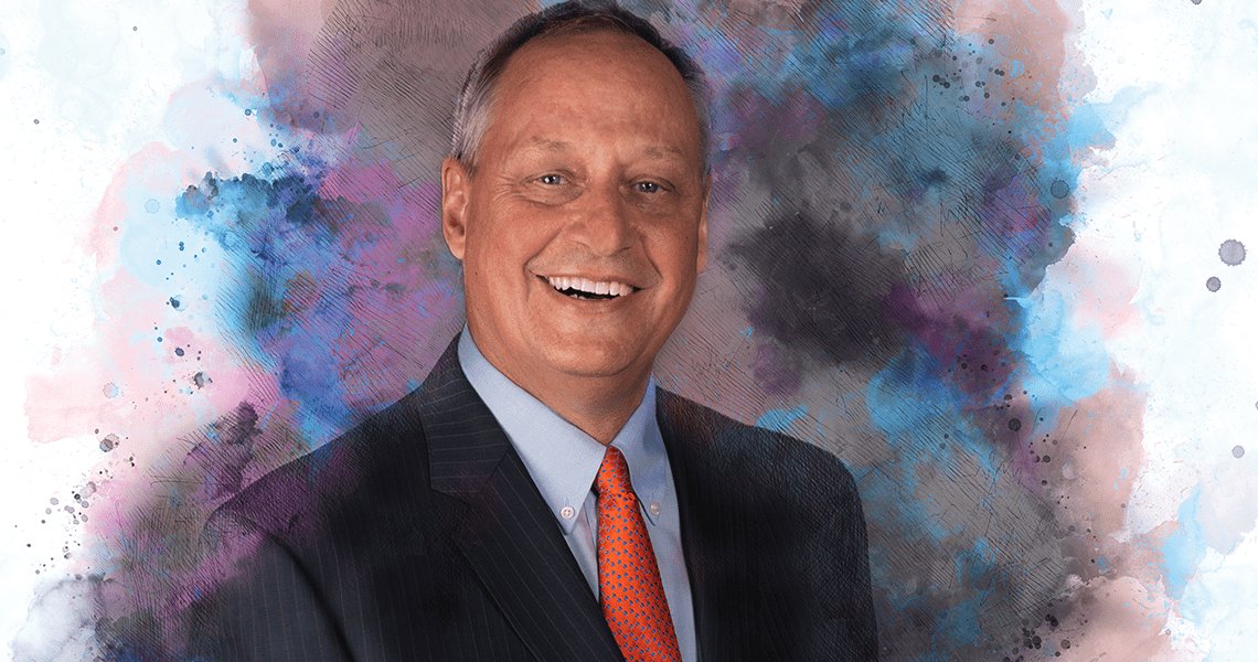 cyncavazos3's tweet photo. UTSA's Fall 2017 Sombrilla Magazine: Meet President Taylor Eighmy. - https://t.co/d8sEPPGr2Y https://t.co/QizLnDyiJp