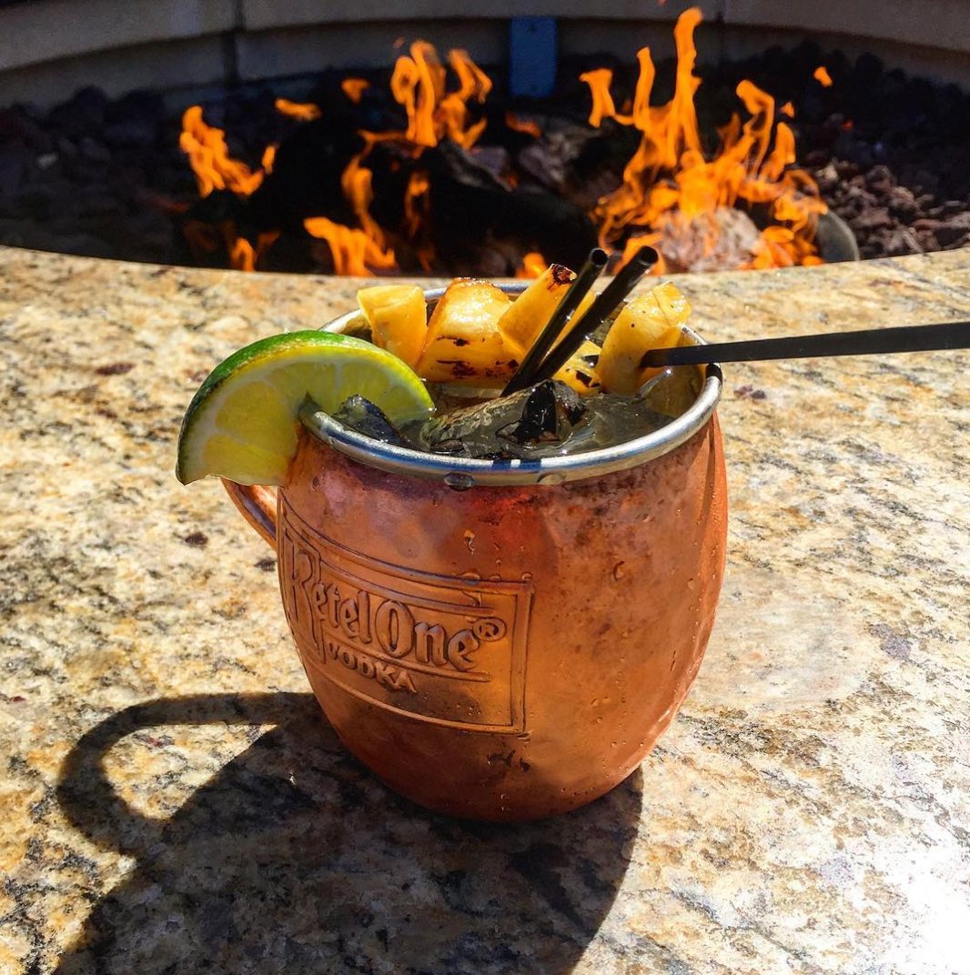 catch31's tweet image. A grilled pineapple mule is EXACTLY what your Friday night needs. #Catch31 
(📷: @curtistalls)