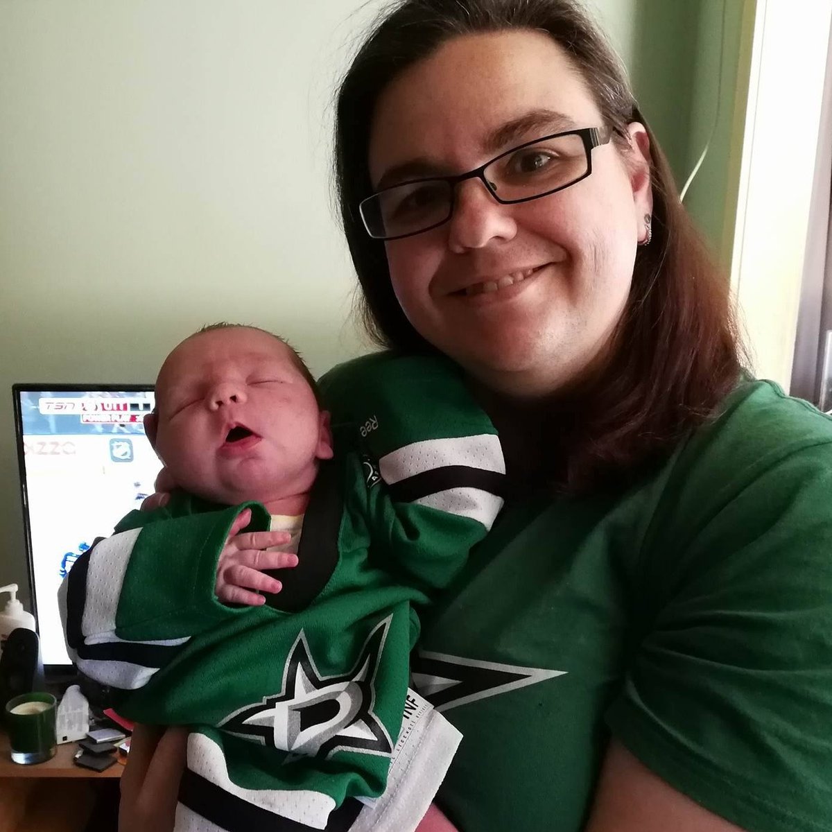 wendymhansen's tweet photo. @DallasStars Good luck to the whole team! We'll be watching from Australia! #27DaysOld #TylerJameson #TJsFirstStarsGame #GoStars #AussieStarsFans https://t.co/8Qrf5ffEvZ