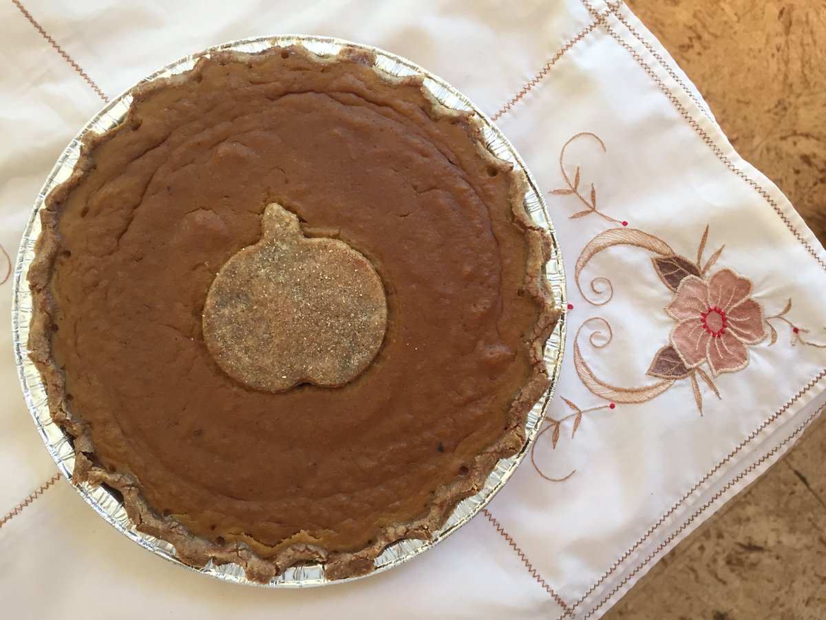 Pie_rSquared's tweet photo. Fancy a slice? #Thanksgiving #turkey #PumpkinPie #holidays #HealthyEating #localfood #handmade #glutenfree https://t.co/GVwE0nhpla