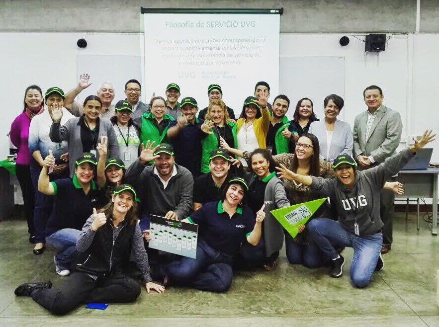 IvyContreras's tweet image. Celebración del primer año de capacitación del #EquipoDeServicio de la @delvallegt 😃👏🏽💪🏽 #ServiceTeam #WorkForExcellence