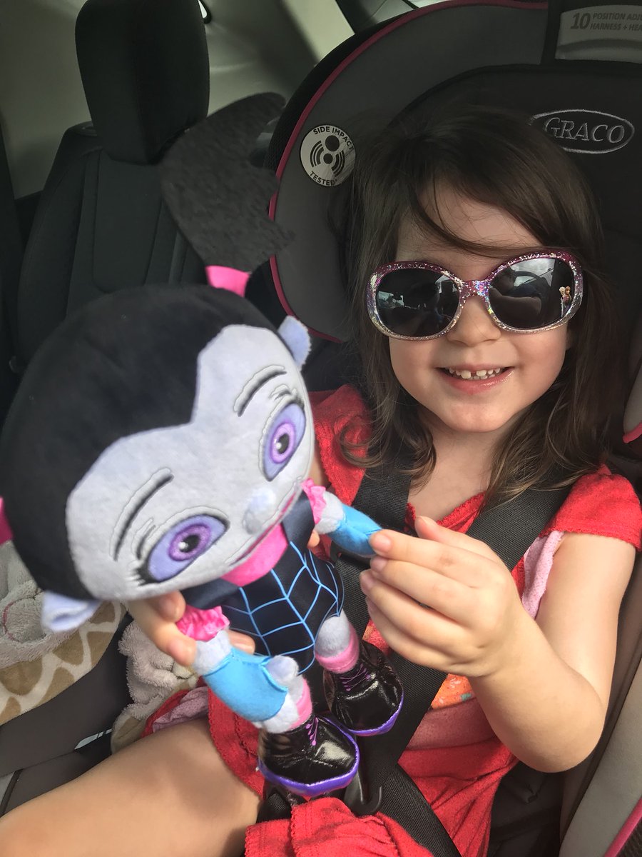 vampirina car seat