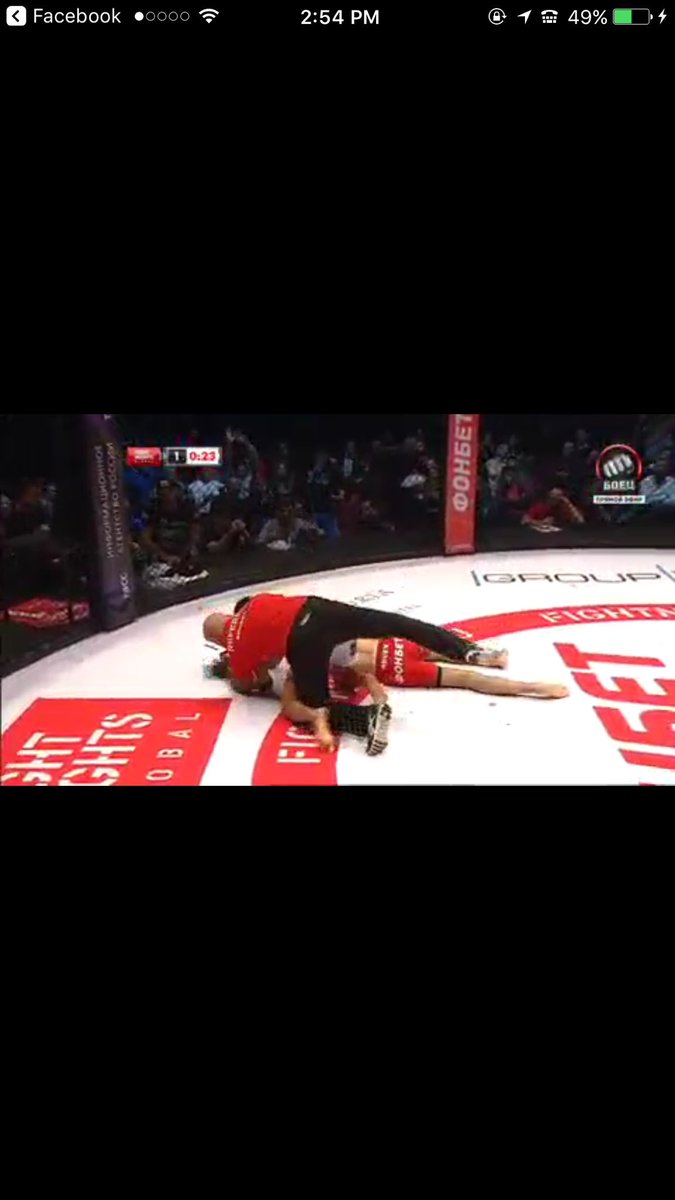 volkstyles's tweet photo. Tyson Nam just slept some dude in Russia #FNG75 (S/O to @Grabaka_Hitman) https://t.co/XmXazoYh0b