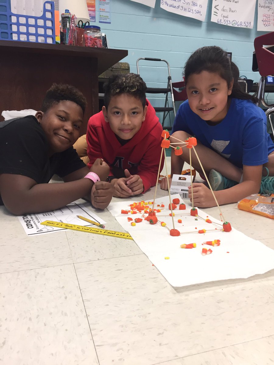 GESRockets's tweet photo. STEM Challenge Friday! Can you construct the tallest candy tower possible, that will stand on its own? #STEM #Measurement #5thGradeRockets https://t.co/9ujtCPVRDc