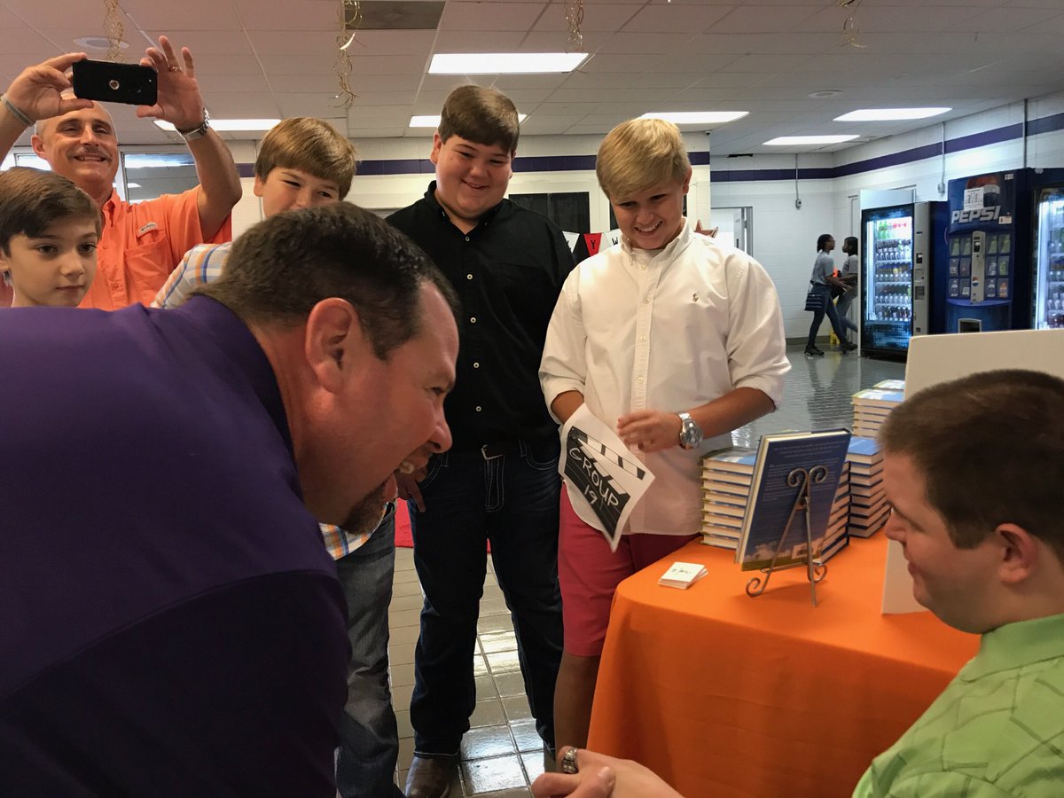 RipleyHighTN's tweet image. RHS &amp;amp; RMS SCAs hosted the TASC West TN Fall Workshop. The theme was let’s taco ‘bout leadership &amp;amp; we were honored to have HK as our speaker.