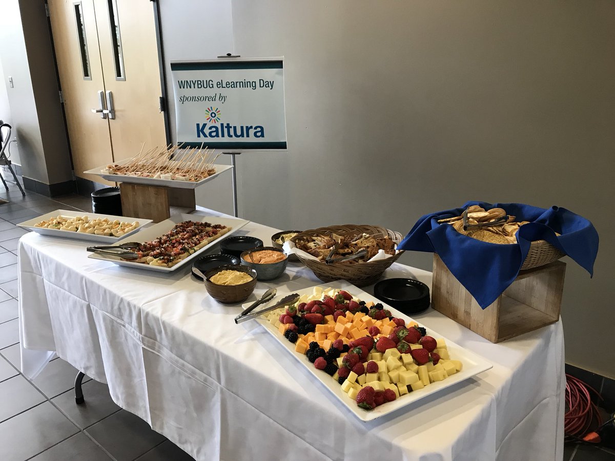 WNYBUG's tweet photo. Networking reception about to start. @WNYBUG https://t.co/XoTni6zEbu