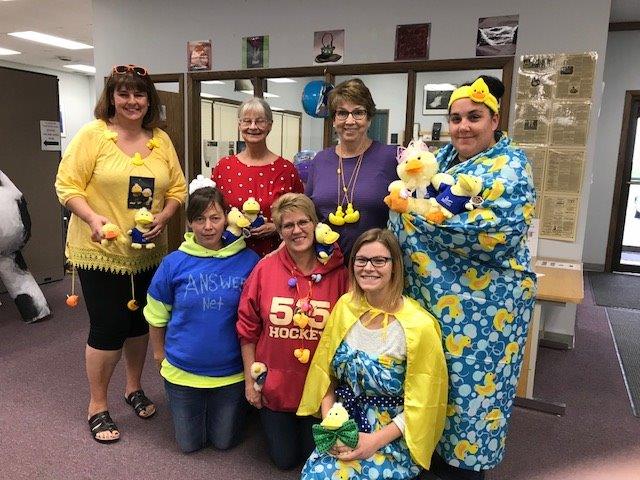 PatThePhatDuck's tweet photo. Just hanging with my new @AnswerNet friends in Webster City! #pat #answernet https://t.co/cywOtNlSf2