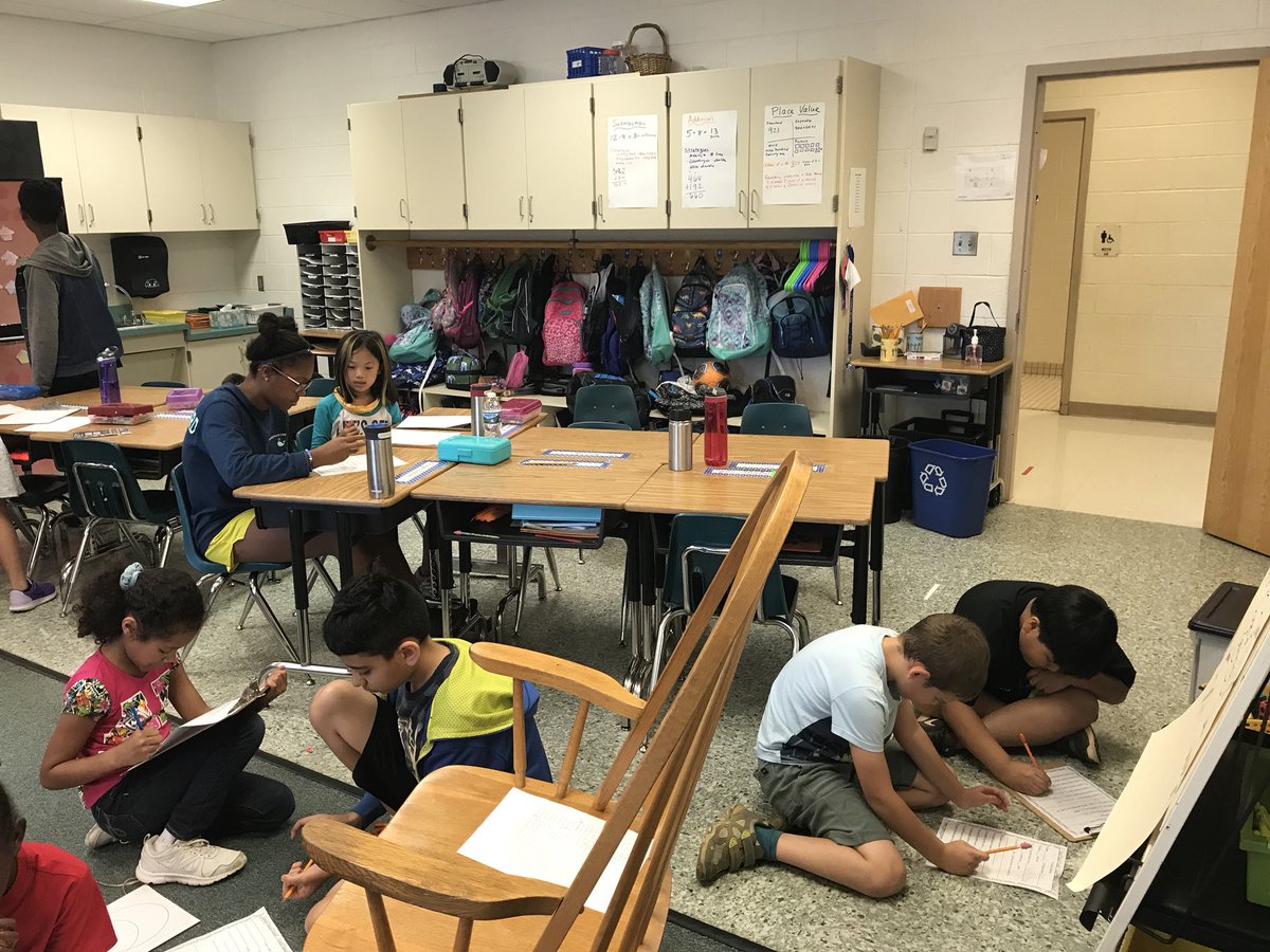 ErinColangelo's tweet photo. Ms. Colangelo’s 3rd graders and Mrs. Abt’s 6th graders had fun today getting to know their new buddy! @colinpowelles https://t.co/IxNXokji3x