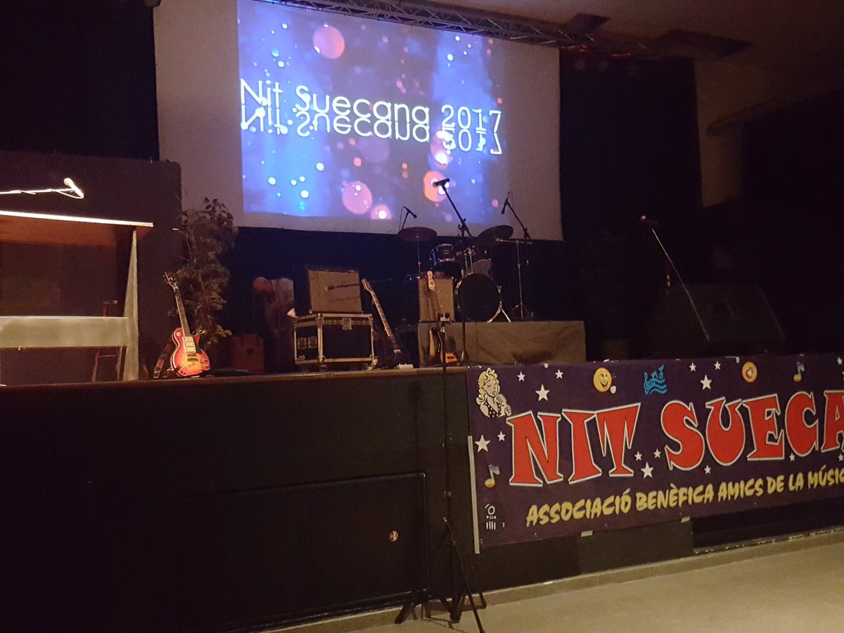 #NochedeConcierto #Music 🎸🎶🎵🎙🎚🎛🎹 #WithMyFather 🕺#Sueca #Valencia