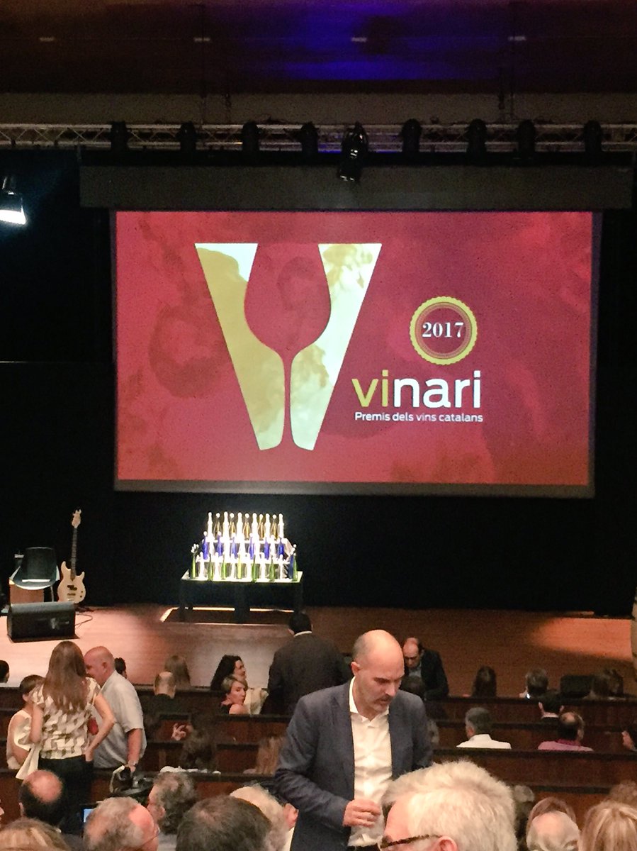 BodegasROSAS's tweet photo. Impacients per conèixer els guanyadors dels #premisvinari '17! Els premis als millors vins catalans!#vicatala #winelover @VADEVI https://t.co/vLHuNoL26k
