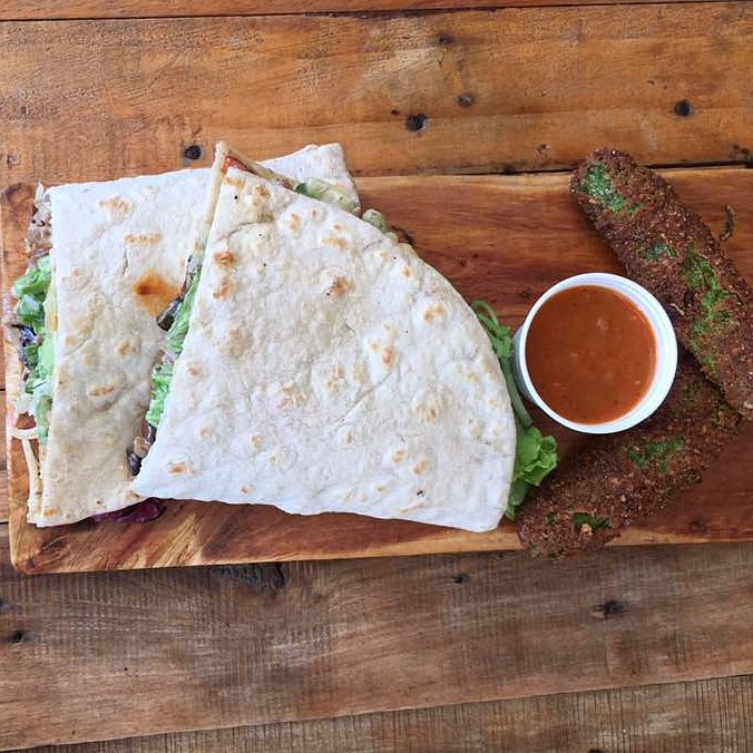 ¡Así comenzamos nuestro fin de semana! ¿y ustedes? 🍃