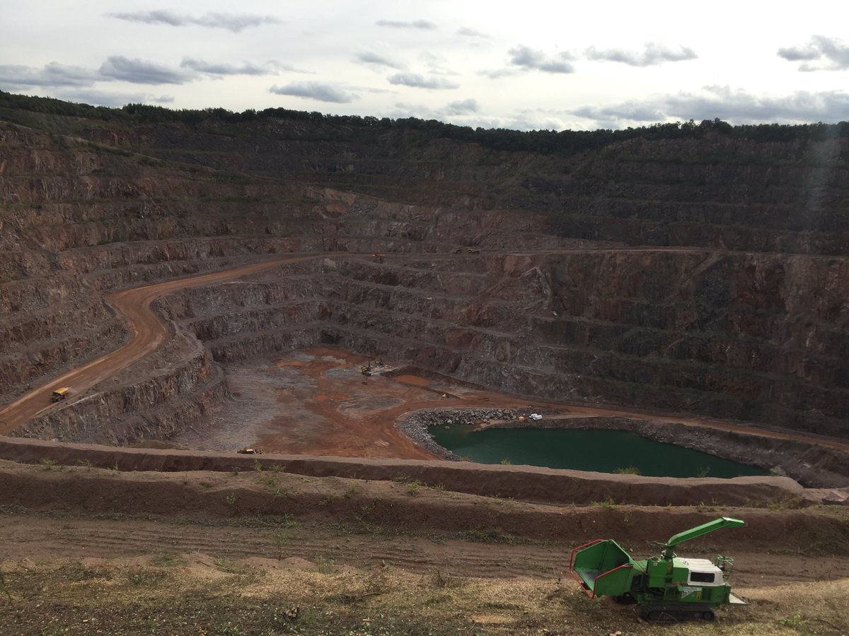 surveymax's tweet photo. Great afternoon with  @TarmacLtd surveying planned change with @GEOMAXofficial GNSS. Thanks to @visualize_uk. #Quarry #AllAboutTheBase. https://t.co/Y3auSWAyPj