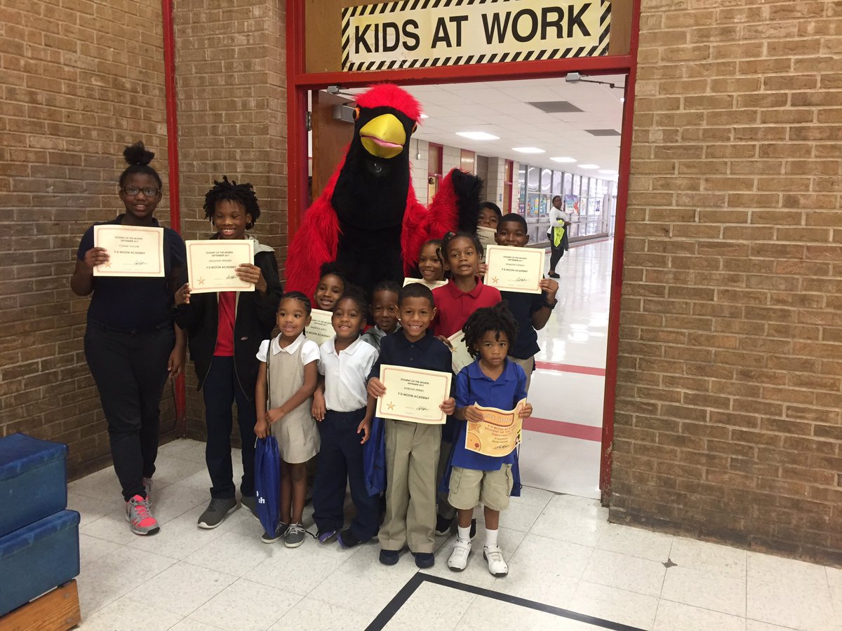 AaronKellert's tweet photo. @OKCPS Charlie the Cardinal made his debut today at FD Moon Academy for SOTM. We love celebrating our Students of the Month and PTA! https://t.co/iQhiXfWm0g