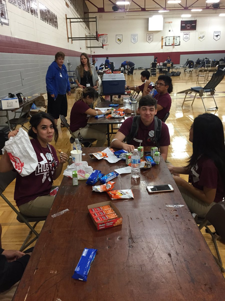 ms_calcagno's tweet photo. Thank you to everyone that donated today! Every drop counts! #MortonPride https://t.co/uN3xci1KbT