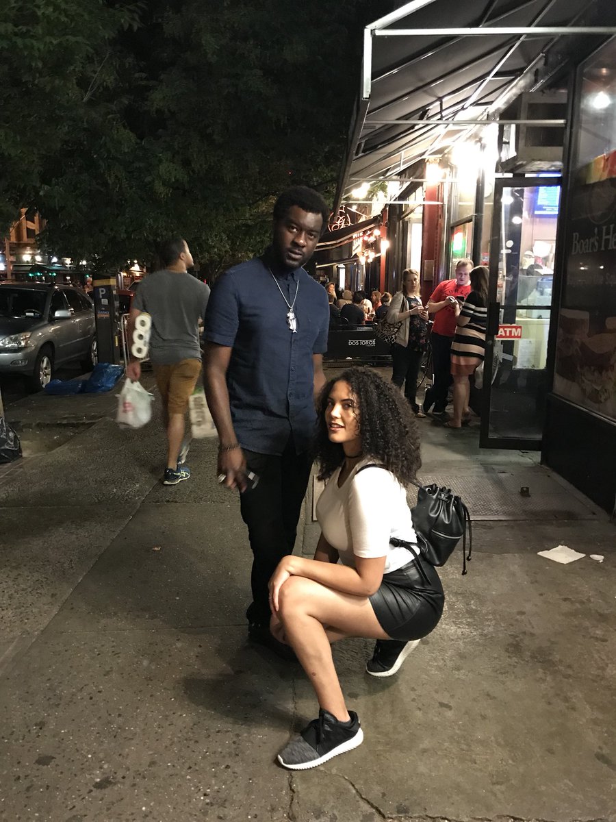 lowstrungseries's tweet photo. NEW YORK CITY WE OUT HERE! #LowStrung #BrooklynWebFest https://t.co/PatTnZse1A