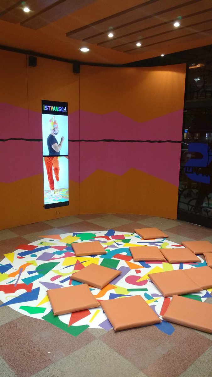 museobarrilete's tweet photo. Inauguramos la nueva muestra #ObrasALaMano...Chicos y grandes están todos invitados! @ximesalkind @canal10cba @Rebebortoletto @IvanaFreitag https://t.co/CHK6Pi61dq
