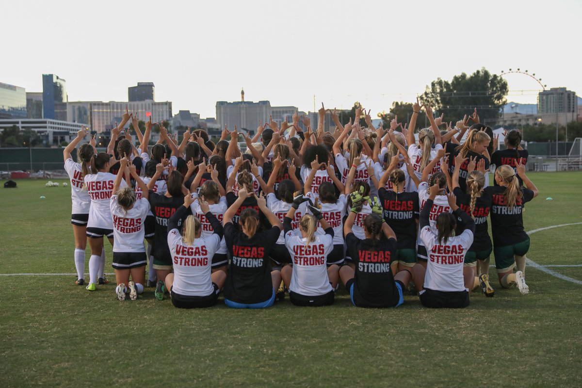 UNLVwSoccer's tweet photo. We are all #VegasStrong #StrongerTogether ❤️️ https://t.co/GT3J7P6kAA