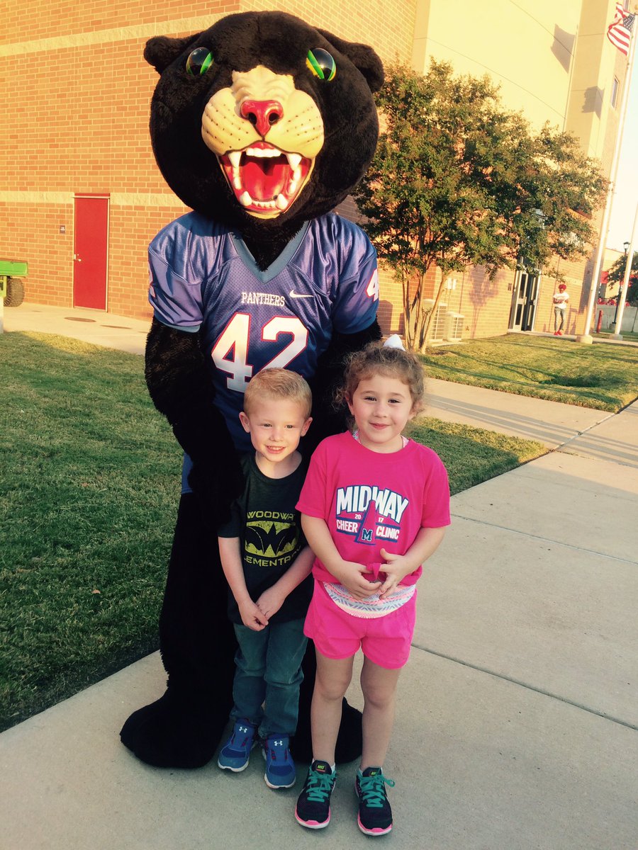 We met the Panther at our 1st Midway High School football game! 🏈