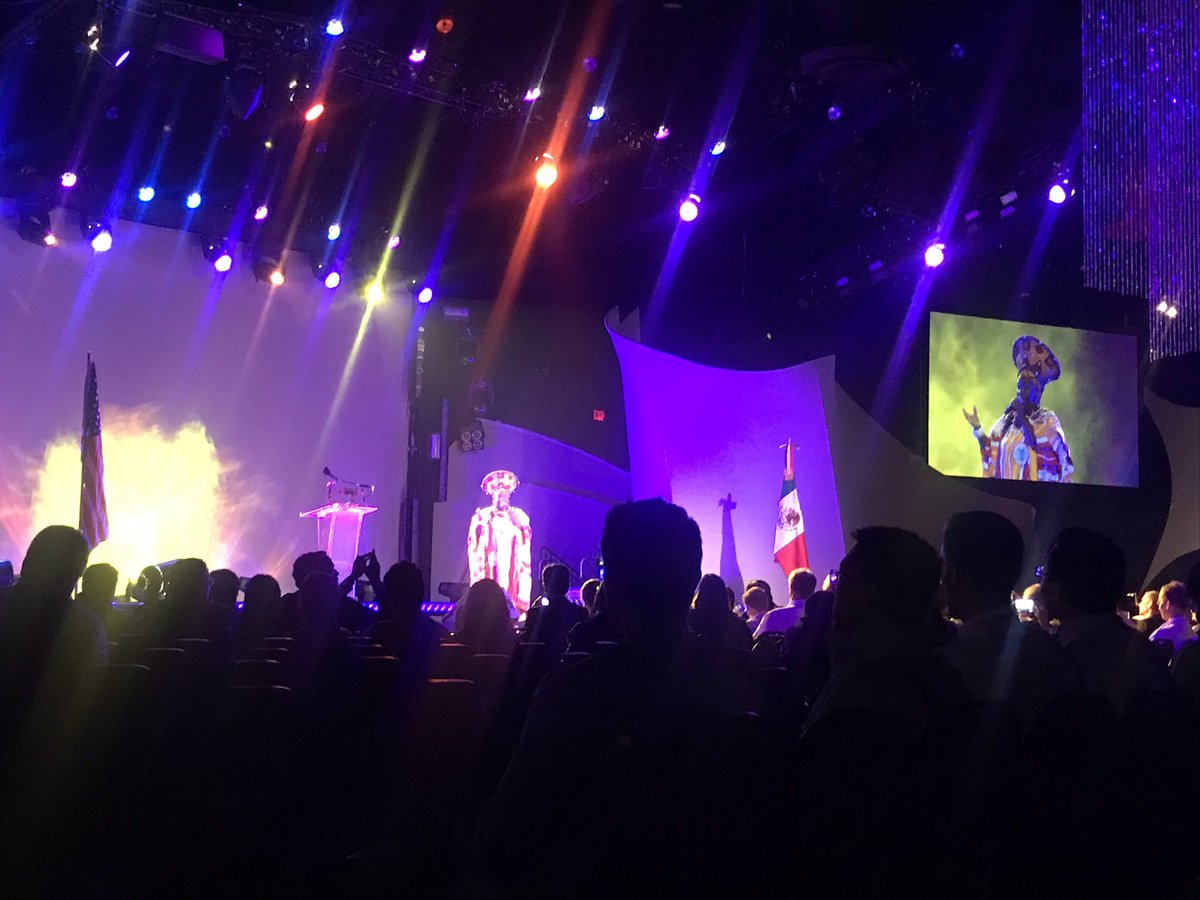 #PSTM17 at Disney! <a href="/AChaffinMD/">Abigail Chaffin, MD</a> @morgansmartin #PlasticSurgery <a href="/ASPS_News/">American Society of Plastic Surgeons (ASPS)</a>