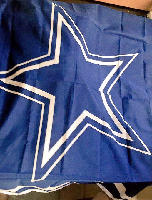 So sweet, thank you so much Todd. Finally got my cowboys flag 😍⭐️💙 https://t.co/gVNLOW0GK6