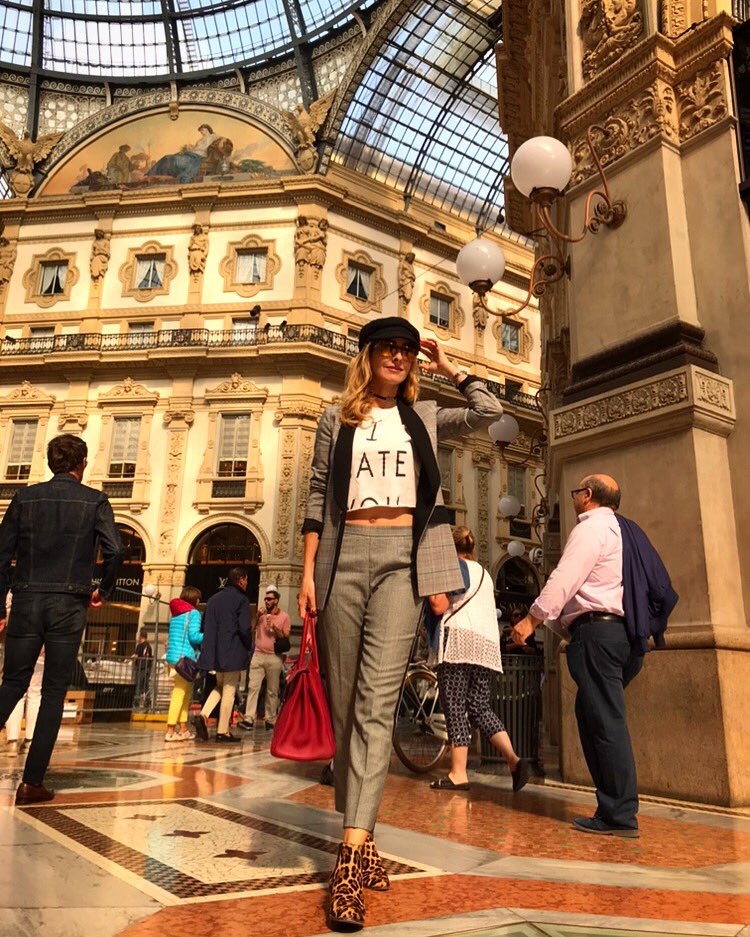 _marcelacuevas_'s tweet photo. Hay algo más inspirador que esta belleza de lugar??!!! #happyfridaaaay #mfe2017 #milan #madeinitaly #fashionblogger #fashion #style #trends https://t.co/J7W7MZPIY5
