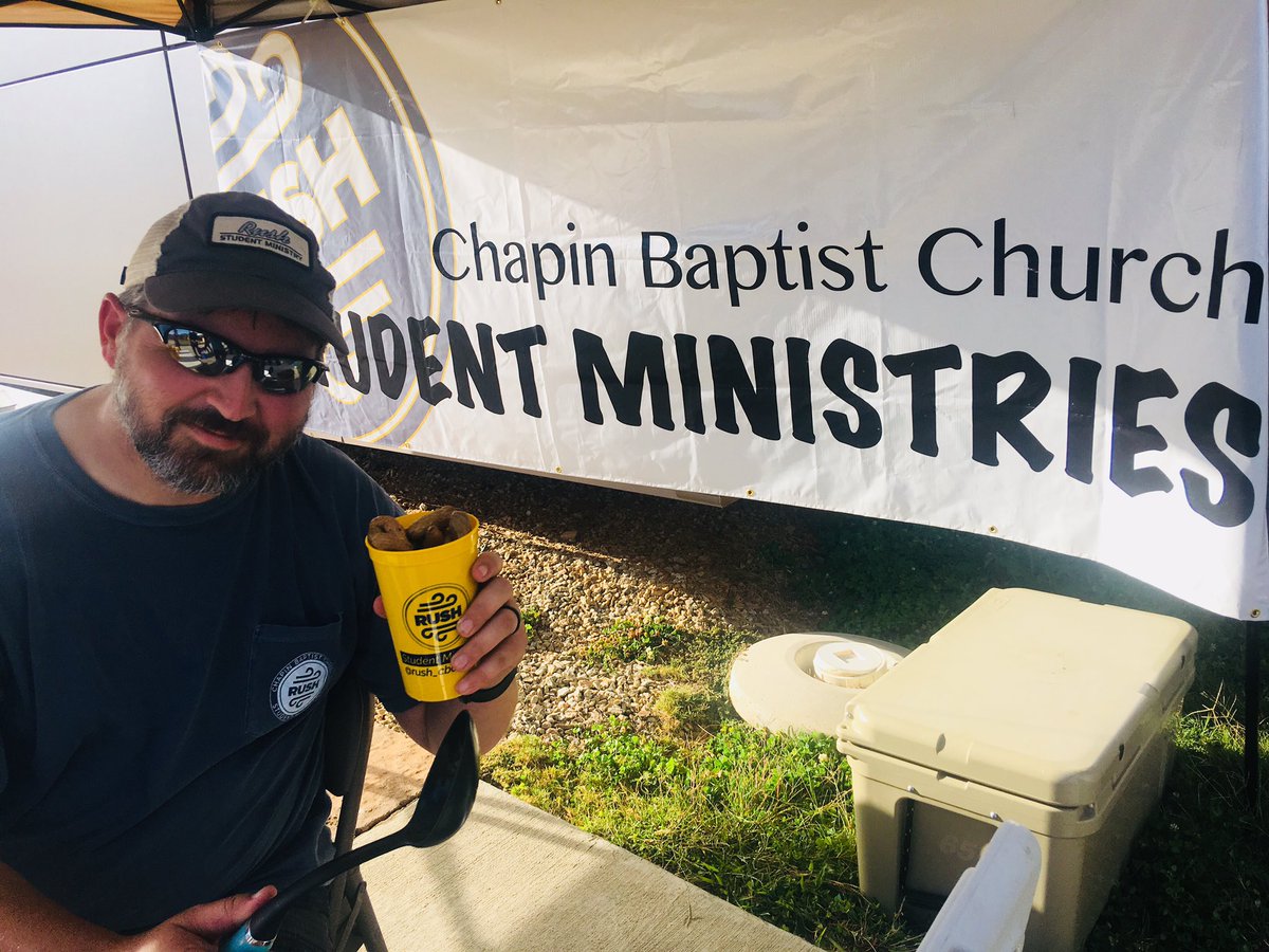 Rush_CBC's tweet photo. Come get some free peanuts tonight!! #EagleFest #SpoonfullOfGoodness https://t.co/5XH4tpfT1u