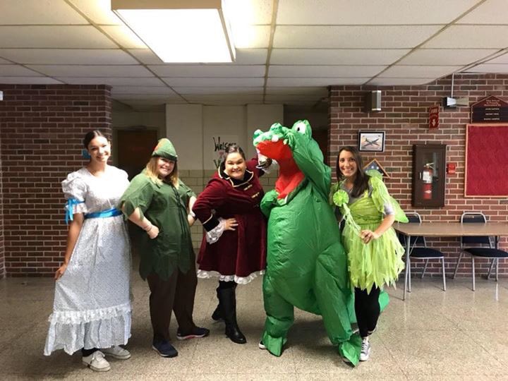 VetsParkElem's tweet photo. The wait is over...Vets Park Drama is bringing Peter Pan Jr to a stage near you this spring! Audition in November for this great production! https://t.co/hkZfh9czCN