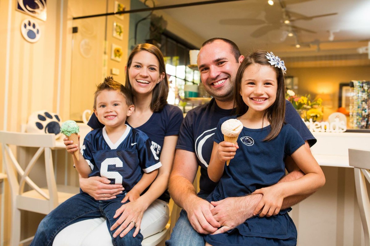 HotelBethlehem's tweet photo. Enjoy Penn State Creamery Ice Cream available 365 days in our Shoppe at Hotel Bethlehem! #pennstateicecream #icecreamshoppe #hotelbethlehem https://t.co/DAVvWbuKrK