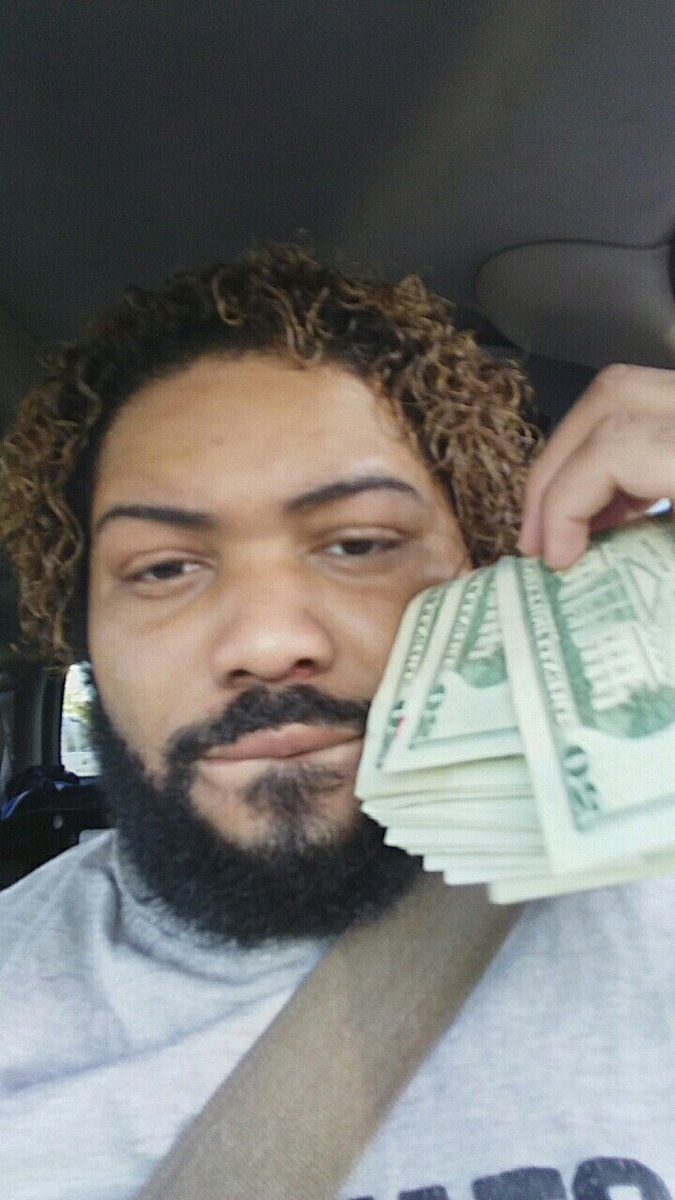 Jerrycswagg's tweet photo. A Nigga Just Got Pay💵💵♎👑✊😎💯  #payroll #TellMeSomethingGood #tbh #RacksOnRacks ##TrxpSavages #SavageSquad #FinesseGXDS #SplatGVNG #LibraGang https://t.co/PiI4HsNtFX