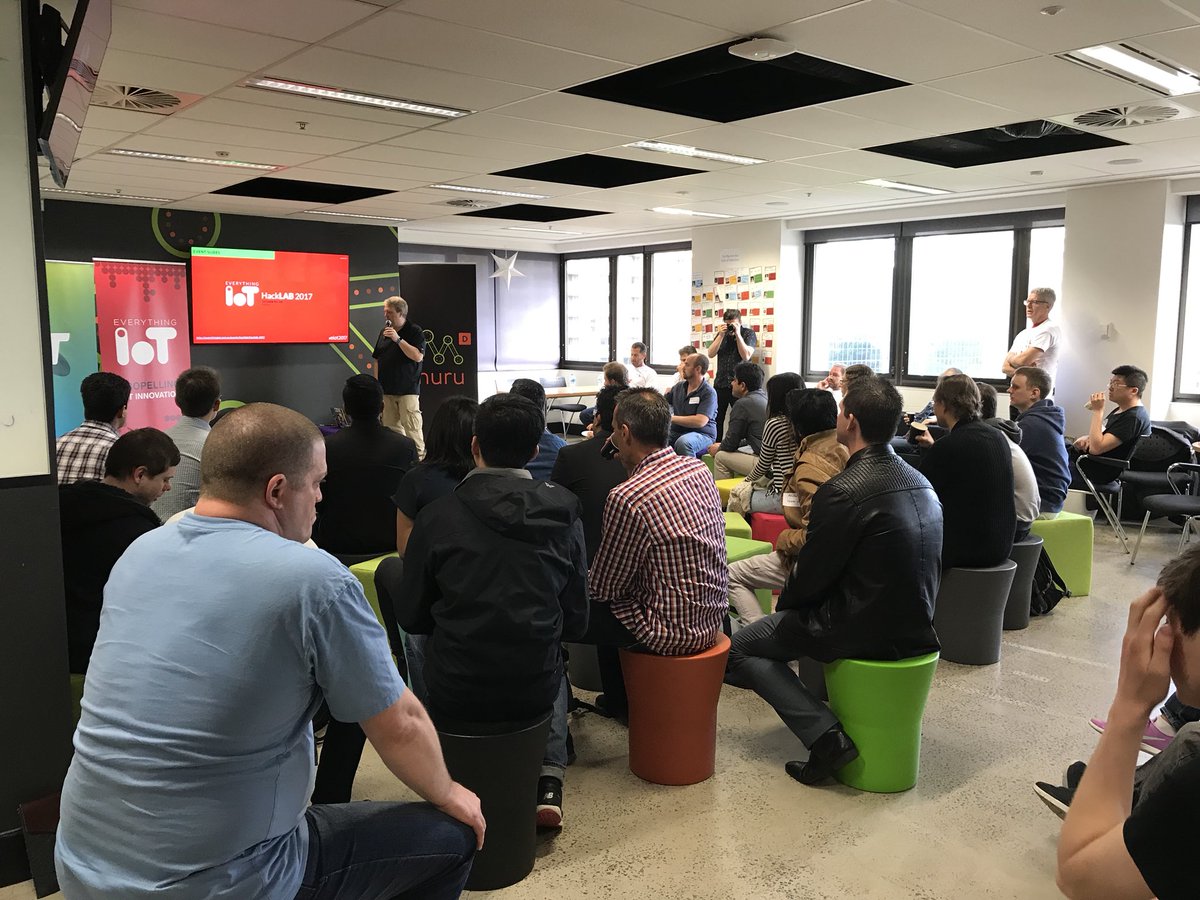 murudau's tweet photo. And kickoff! #IoTHackLab https://t.co/a6mQ79BEaV