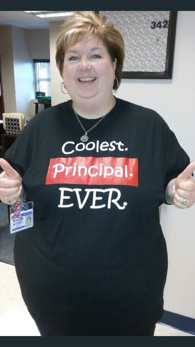 Tabernacle_Elem's tweet photo. Tabernacle has the coolest principal ever! #principal #fabatthetab https://t.co/fKUh2JRPye