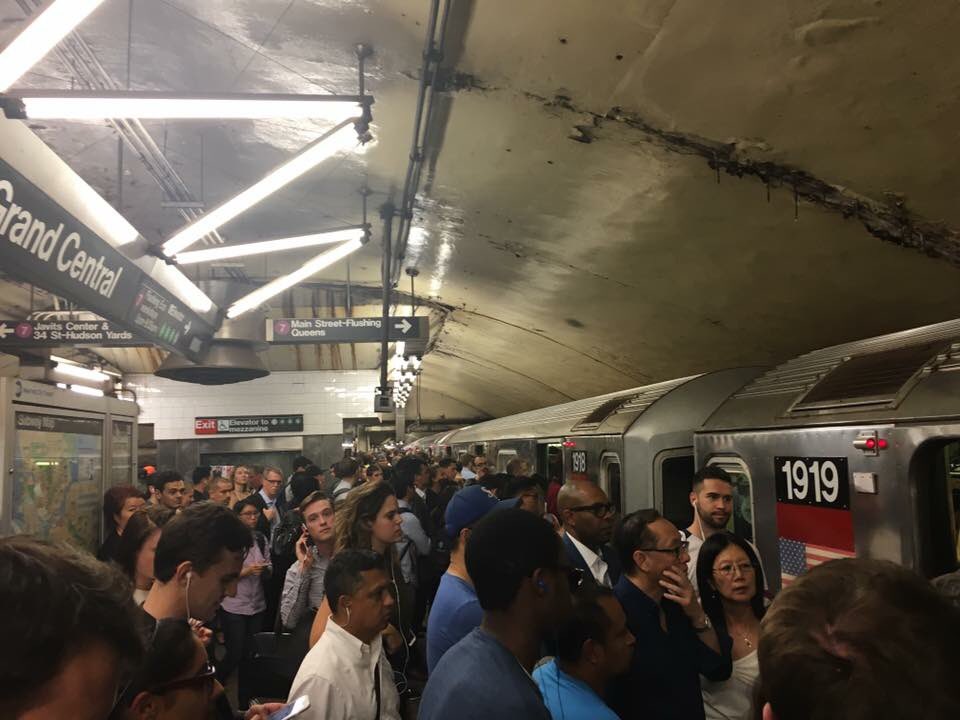 7trainblues's tweet photo. Every day for the ppl of QNS. Not the Summer of Hell, not a power failure. Neglect &amp; disregard. This is a public health hazard. #7cantwait https://t.co/tWOycxKNOF